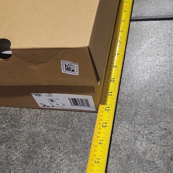 UGG Tan Storage Box - Picture 8 of 11